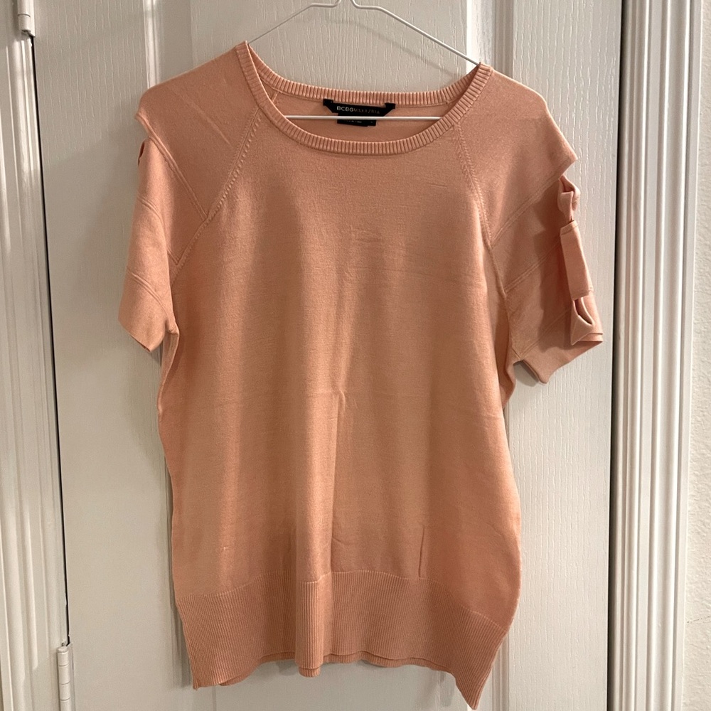 BCBGMaxAzria: Crewneck Silk/Cashmere Blouse w/ Twisted Arm Cutouts: NWOT